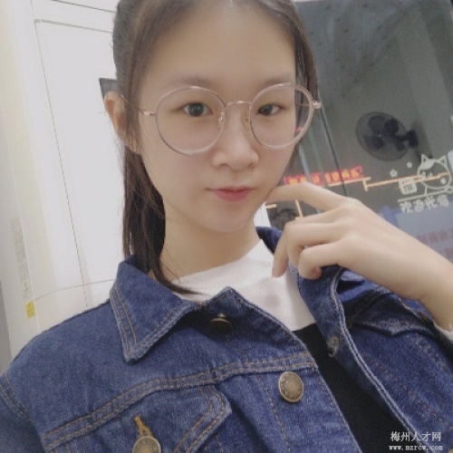 潘女士